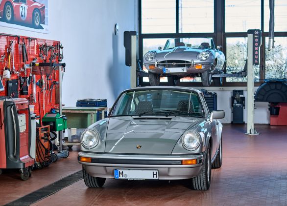 Wartung bei Klos Oldtimertechnik