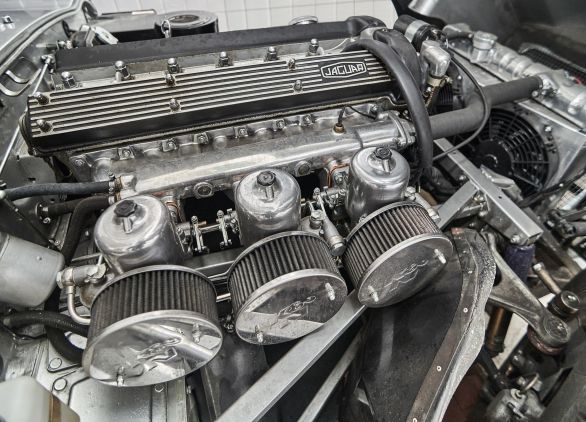 Instandsetzung Jaguar Motorblock bei Klos Oldtimertechnik